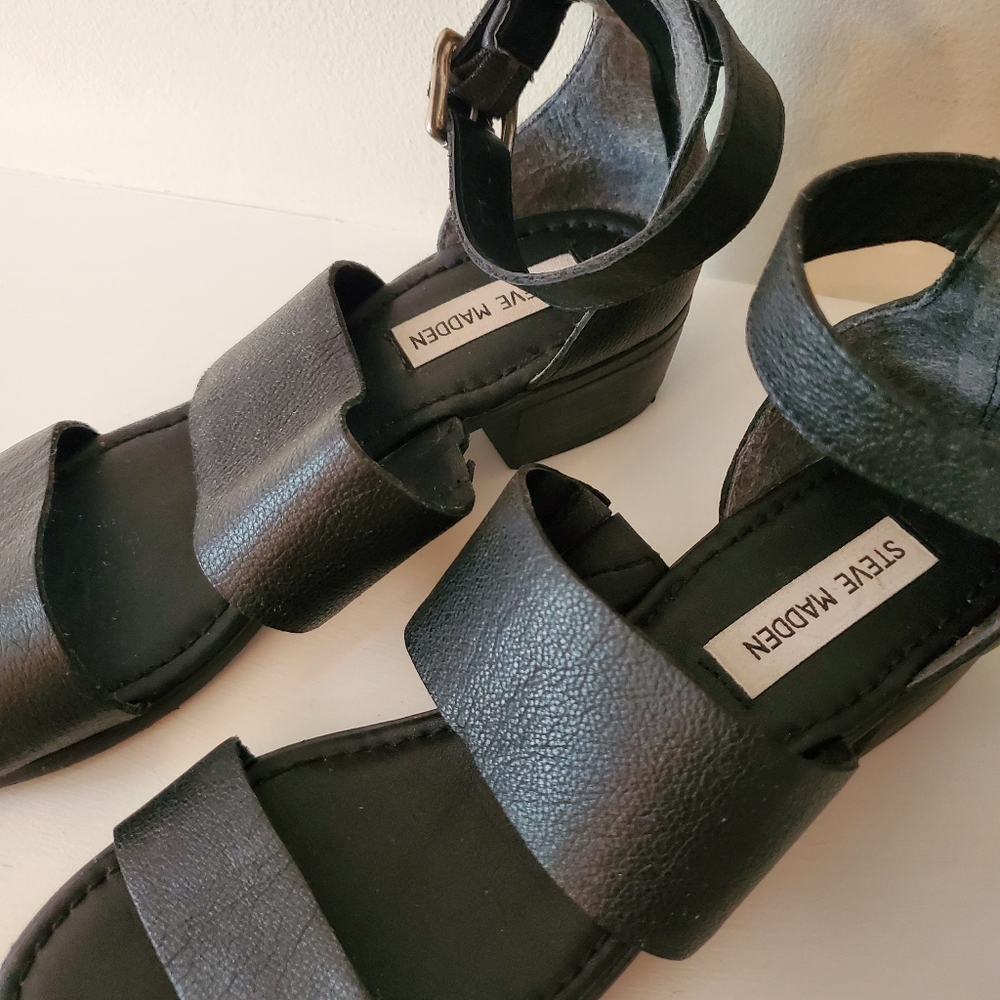 Steve Madden Sandals - Picture 5 of 5